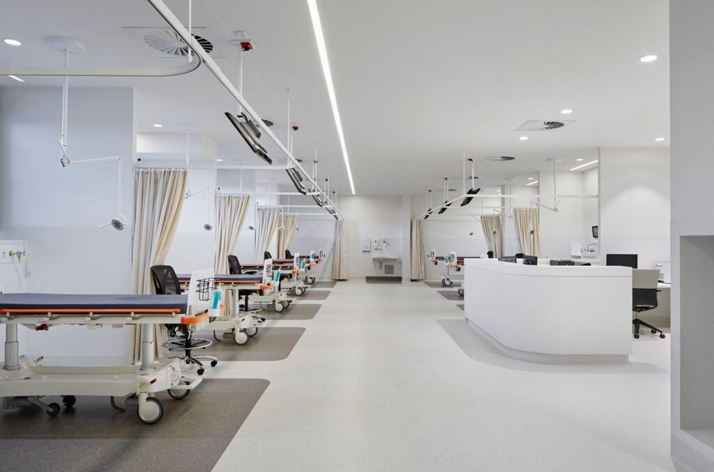 Clinic Licensing in Dubai: Common Pain Points & How OnTime Healthcare Guarantees First-Time Approval 1 Medical Clinic Set Up